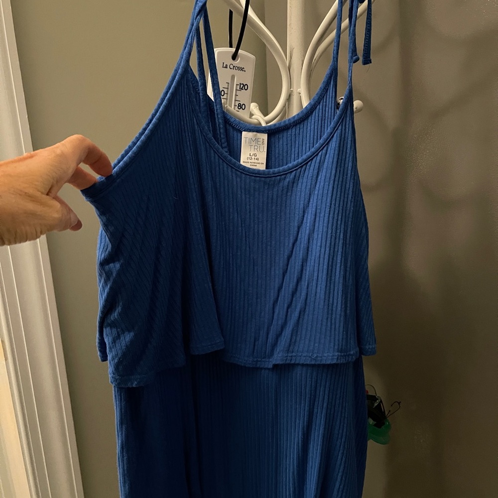 Spaghetti strap top so comfortable.